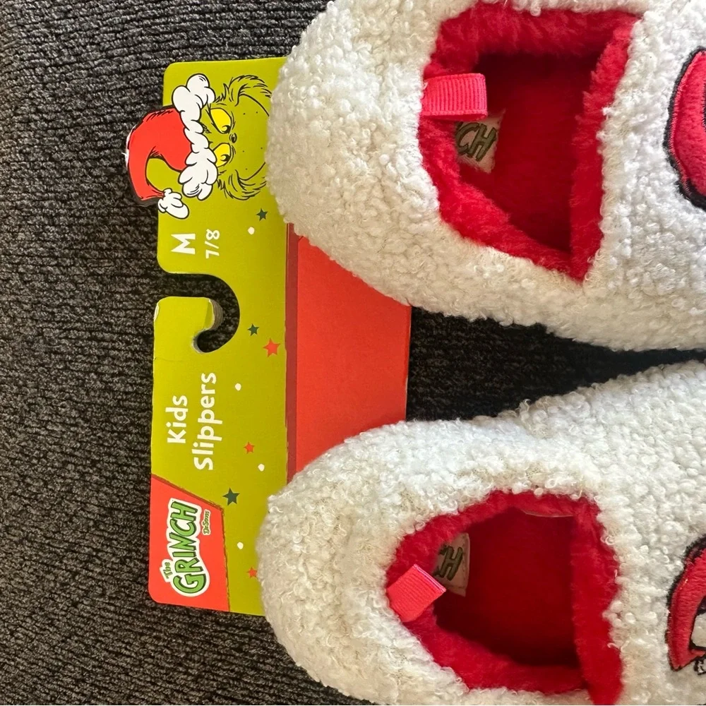 Dr. Seuss The Grinch Kids Slippers size medium 7/8